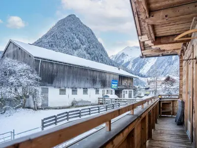 Ein allgemeiner Bergblick oder ein Berglick von der Ferienwohnung aus