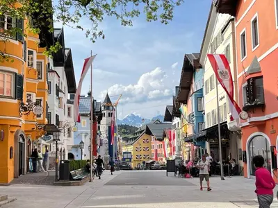 Ein allgemeiner Bergblick oder ein Berglick von der Ferienwohnung aus