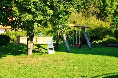 Ein Garten an der Unterkunft Appartements Binderhof