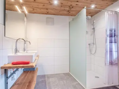 Ein Badezimmer in der Unterkunft Kraftplatz am Litzlhof Large