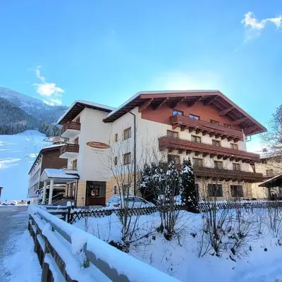 Hotel Sommerer - Hike & Bike in Saalbach
