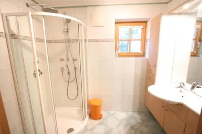 Ein Badezimmer in der Unterkunft Ferienwohnung Königsleiten 37 - Top 2