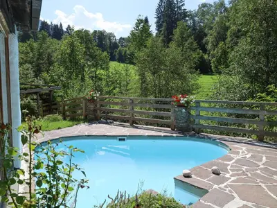 Der Swimmingpool an oder in der Nähe von Kupferhäusl
