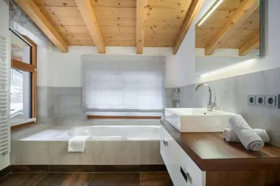 Ein Badezimmer in der Unterkunft Ski & Golf Auszeit Apartment by Alpine Host Helpers