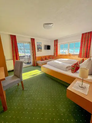 Ein Bett oder Betten in einem Zimmer der Unterkunft Landhaus Maria