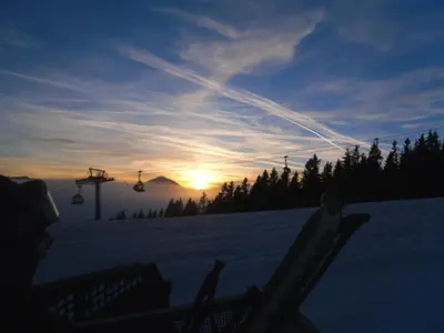 Blick auf den Sonnenuntergang/Sonnenaufgang von der Ferienwohnung aus oder aus der Nähe
