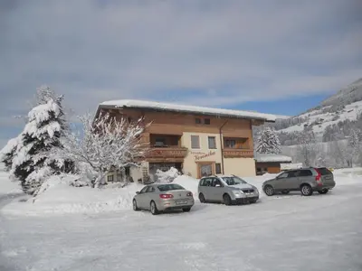 Apartment Gernkogel by Interhome im Winter