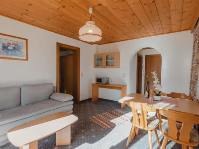 Ein Sitzbereich in der Unterkunft Apartment Mitterkopf by Interhome