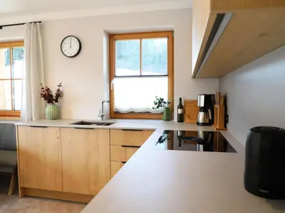 Küche/Küchenzeile in der Unterkunft Apartment Chalet Holzerjuwel by Interhome