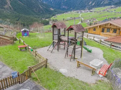 Ein Kinderspielbereich in der Unterkunft Falkenstein