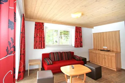 Ein Sitzbereich in der Unterkunft Ferienwohnung Königsleiten 2 - Top 4