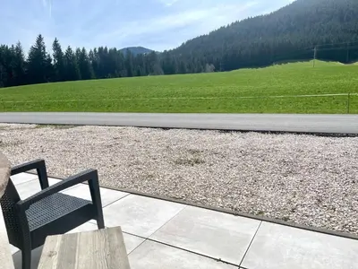 Ein allgemeiner Bergblick oder ein Berglick von der Ferienwohnung aus