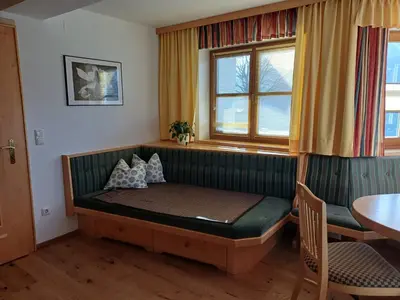 Ein Sitzbereich in der Unterkunft Apartment Kerer