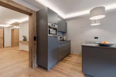Küche/Küchenzeile in der Unterkunft Premium Apartment Zentral by Alpine Host Helpers
