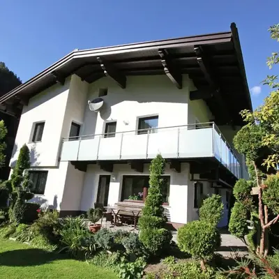 Chalet in Aschau near Ski Bus & Zillertal Slopes