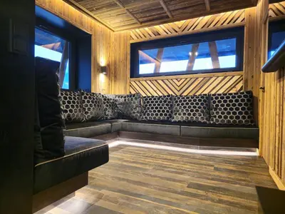 Ein Sitzbereich in der Unterkunft Chalet in Zillertal near Ski Slopes