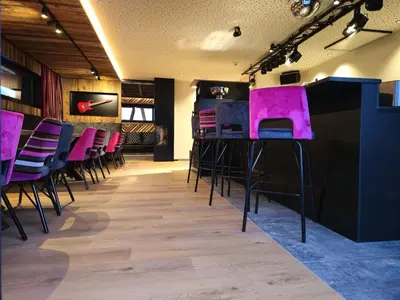 Ein Sitzbereich in der Unterkunft Chalet in Zillertal near Ski Slopes & Whirlpool