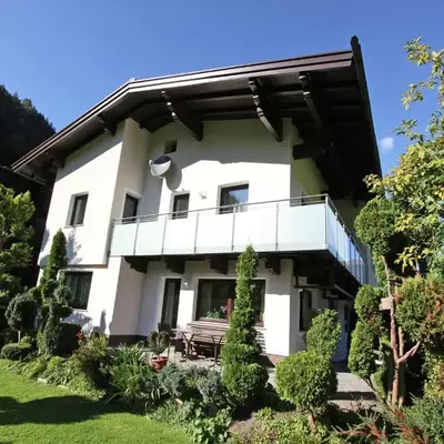 Cozy Apartment in Aschau im Zillertal near Ski Lift
