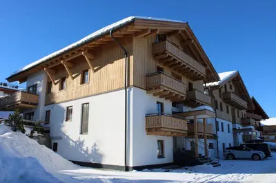 Das Gebäude in dem sich die Ferienwohnung befindet