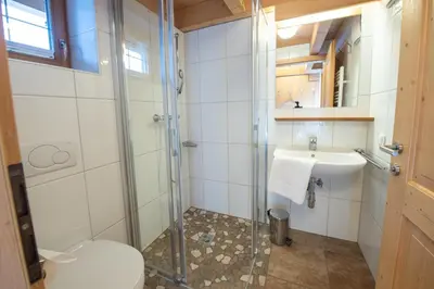 Ein Badezimmer in der Unterkunft Almhäuser Filzsteinalpe Almhaus 201