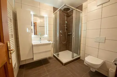 Ein Badezimmer in der Unterkunft Haus 34 Top 1