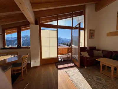 Ein allgemeiner Bergblick oder ein Berglick von der Ferienwohnung aus
