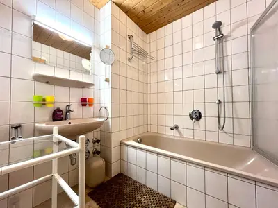 Ein Badezimmer in der Unterkunft Chalet Alpine Royal B Top 24