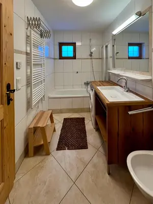Ein Badezimmer in der Unterkunft Almhäuser Filzsteinalpe Almhaus 206
