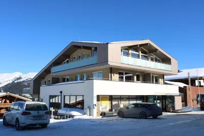Ein allgemeiner Bergblick oder ein Berglick von der Ferienwohnung aus