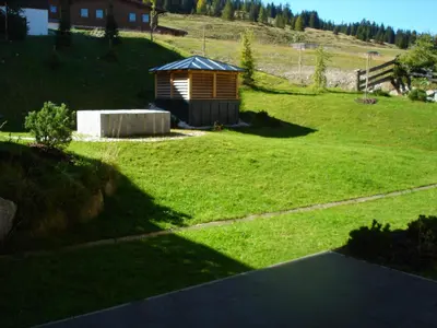 Ein Garten an der Unterkunft Duxeranger E Top 4