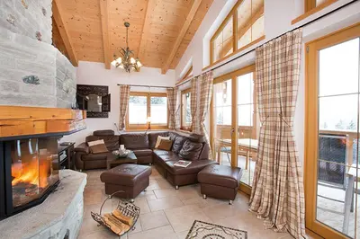 Ein Sitzbereich in der Unterkunft Chalet Christallo 180 Chalet Christallo