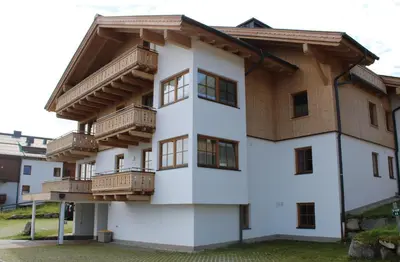 Das Gebäude in dem sich die Ferienwohnung befindet