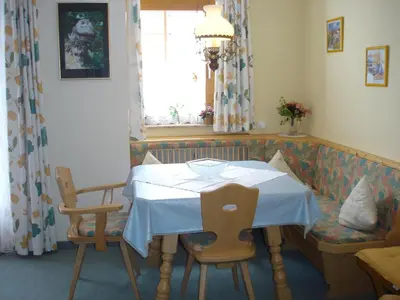 Ein Sitzbereich in der Unterkunft Chalet Alpine Royal B Top 21
