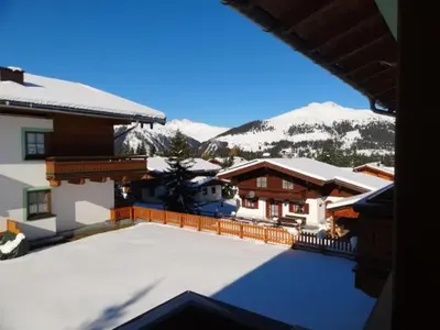 Ein allgemeiner Bergblick oder ein Berglick von der Ferienwohnung aus