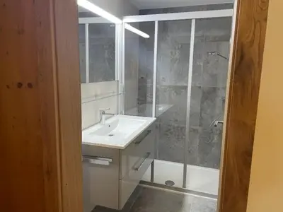 Ein Badezimmer in der Unterkunft Haus Hölzlbauer Top 17