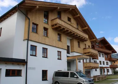 Das Gebäude in dem sich die Ferienwohnung befindet