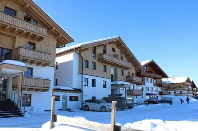 Das Gebäude in dem sich die Ferienwohnung befindet