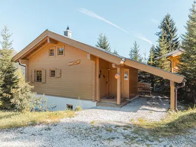 Das Gebäude in dem sich das Chalet befindet