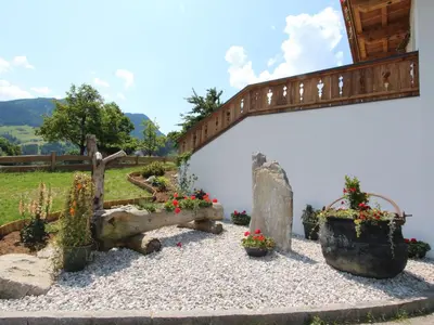 Ein Garten an der Unterkunft Apartment Gasteighof-2 by Interhome