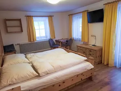 Ein Bett oder Betten in einem Zimmer der Unterkunft Apartment Althaus by Interhome