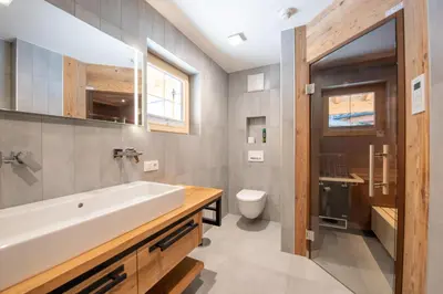 Ein Badezimmer in der Unterkunft Filzsteinresort Chalets - Chalet 238