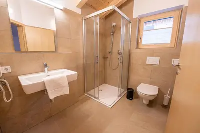 Ein Badezimmer in der Unterkunft Filzsteinresort Chalets - Chalet 239