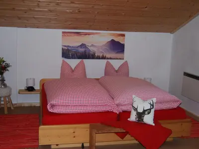 Ein Bett oder Betten in einem Zimmer der Unterkunft Holiday Home Geislerhütte by Interhome