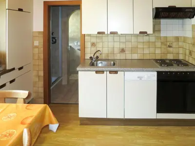 Küche/Küchenzeile in der Unterkunft Apartment Elisabeth-1 by Interhome