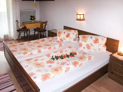 Ein Bett oder Betten in einem Zimmer der Unterkunft Apartment Elisabeth-1 by Interhome