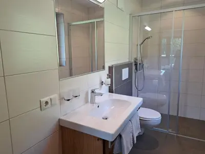 Ein Badezimmer in der Unterkunft Apartment Anton-1 by Interhome