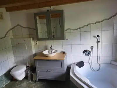 Ein Badezimmer in der Unterkunft Bichlhaus Appartements