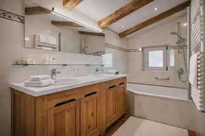 Ein Badezimmer in der Unterkunft Haus ANTONIUS - by AlpenLuxus Collection