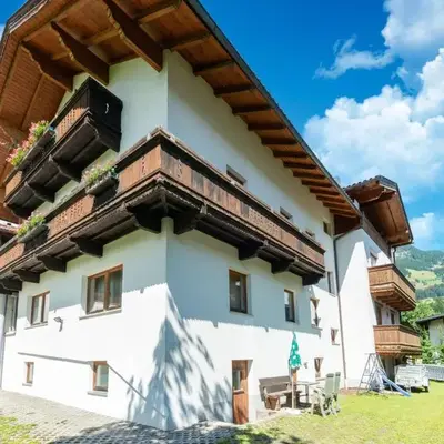 Apartment in Tyrol near Ski Lift
