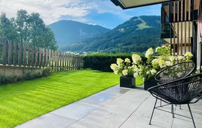 Ein allgemeiner Bergblick oder ein Berglick von der Ferienwohnung aus